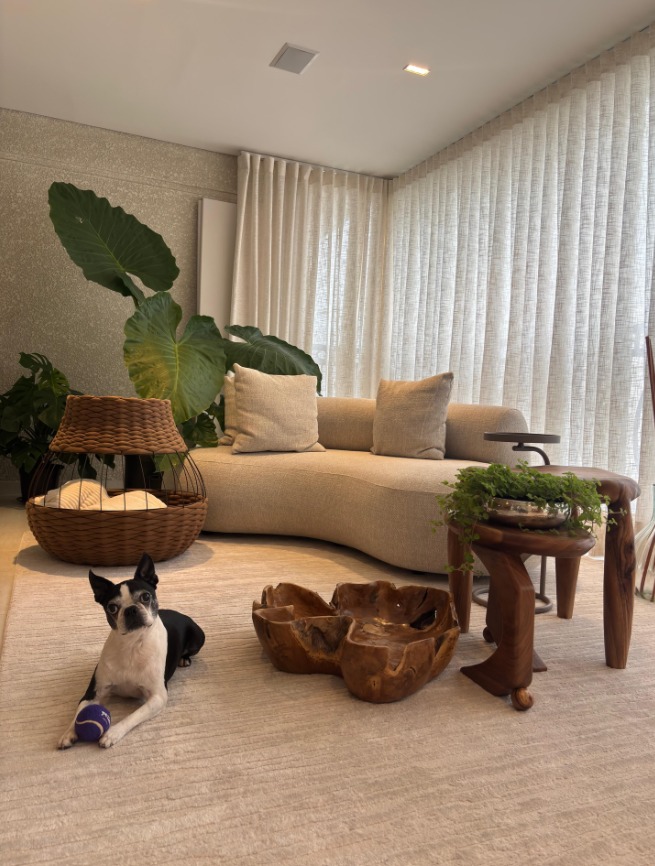 Sala com cortinas sob medida